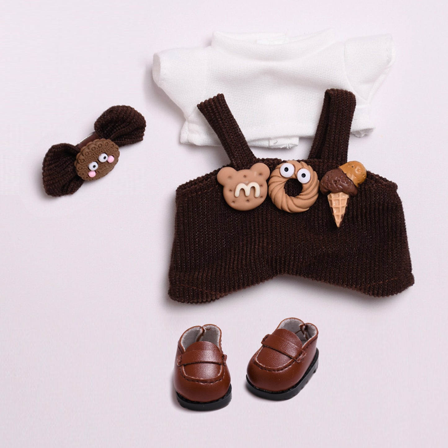 Sweet Cookie-Themed Outfit for Labubu Dolls – 3 or 4-Piece Set – Blue or Brown Overalls