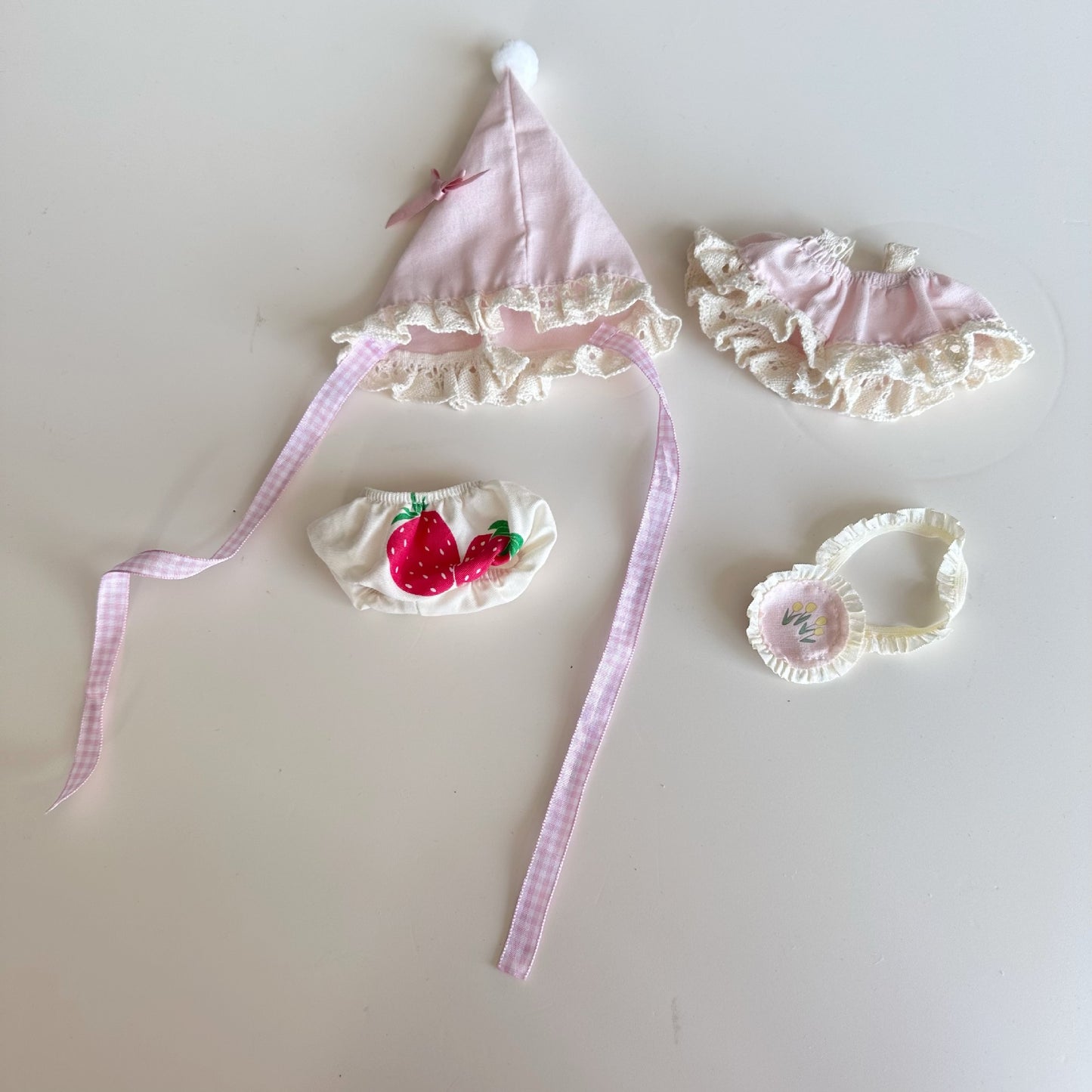 Whimsical Forest Elf Outfit for Labubu-Style Dolls – Handmade 4-Piece Fairy Costume Set with Bonnet, Skirt & Accessories