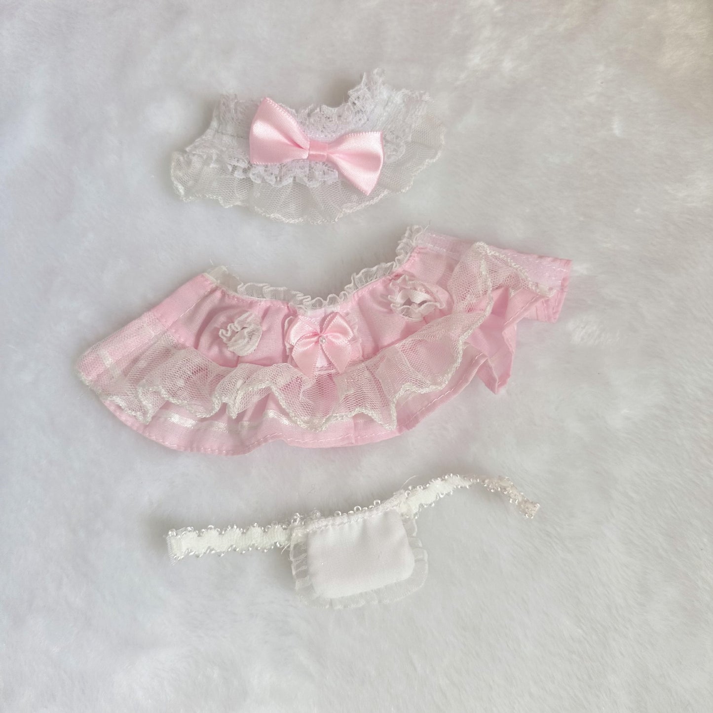 Handmade Princess Lace Dress Set for Dolls – 3-Piece Outfit with Headband, Apron and Dress – Fit for Labubu Style Dolls